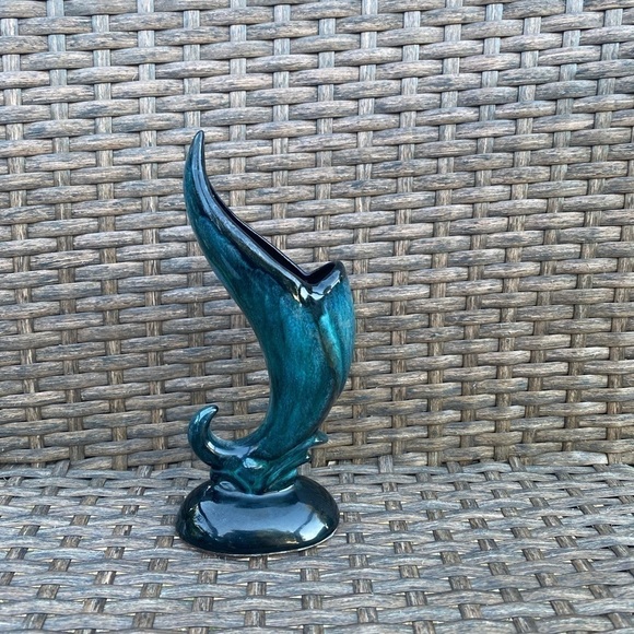 BLUE Mountain Pottery Blue Green Glaze Mini Vase Asymmetrical Style Felt Bottom - Picture 2 of 8